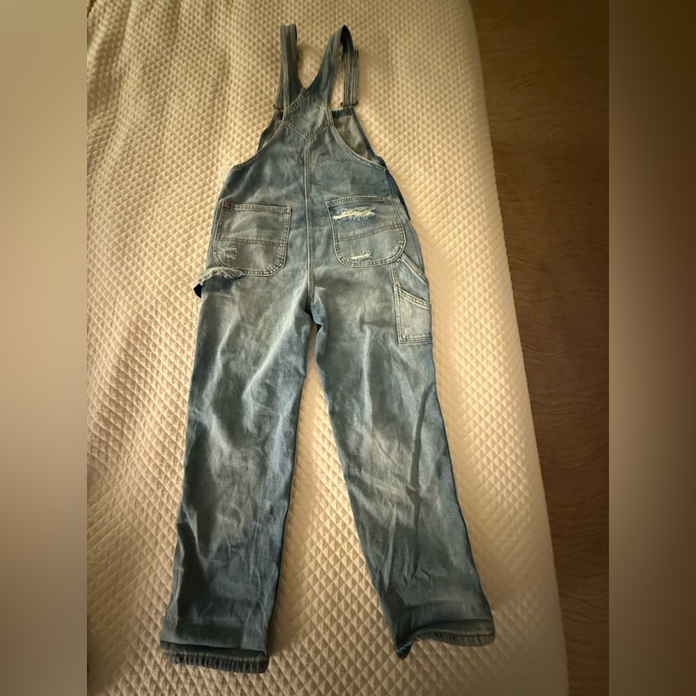 BDG Light Blue Denim Overalls, New w tags, small
